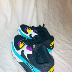 Nike Air Max 90 essentials